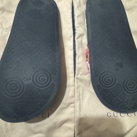 Gucci slides - Picture 5 of 6